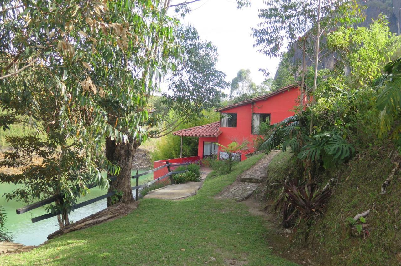 Ecolodge Bahia Del Penon Guatape Luaran gambar
