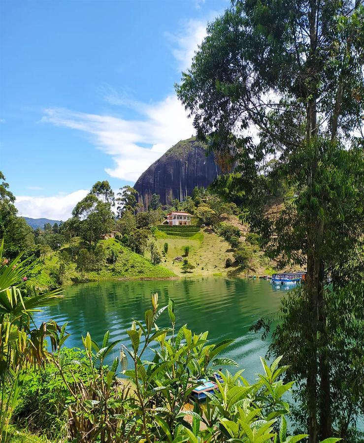 Ecolodge Bahia Del Penon Guatape Luaran gambar