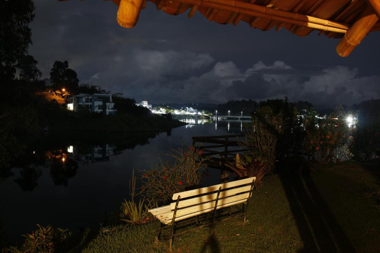 Ecolodge Bahia Del Penon Guatape Luaran gambar