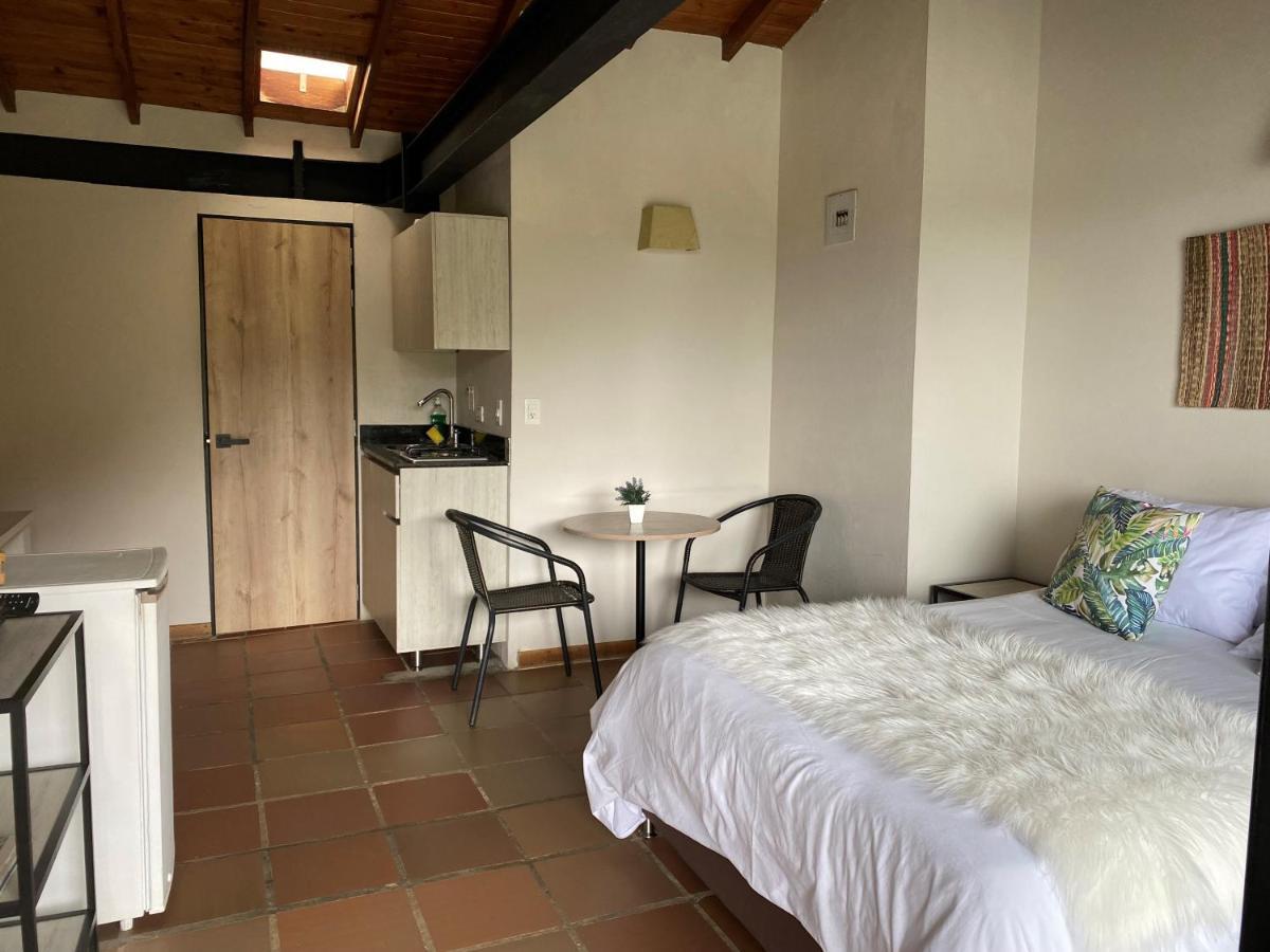 Ecolodge Bahia Del Penon Guatape Luaran gambar