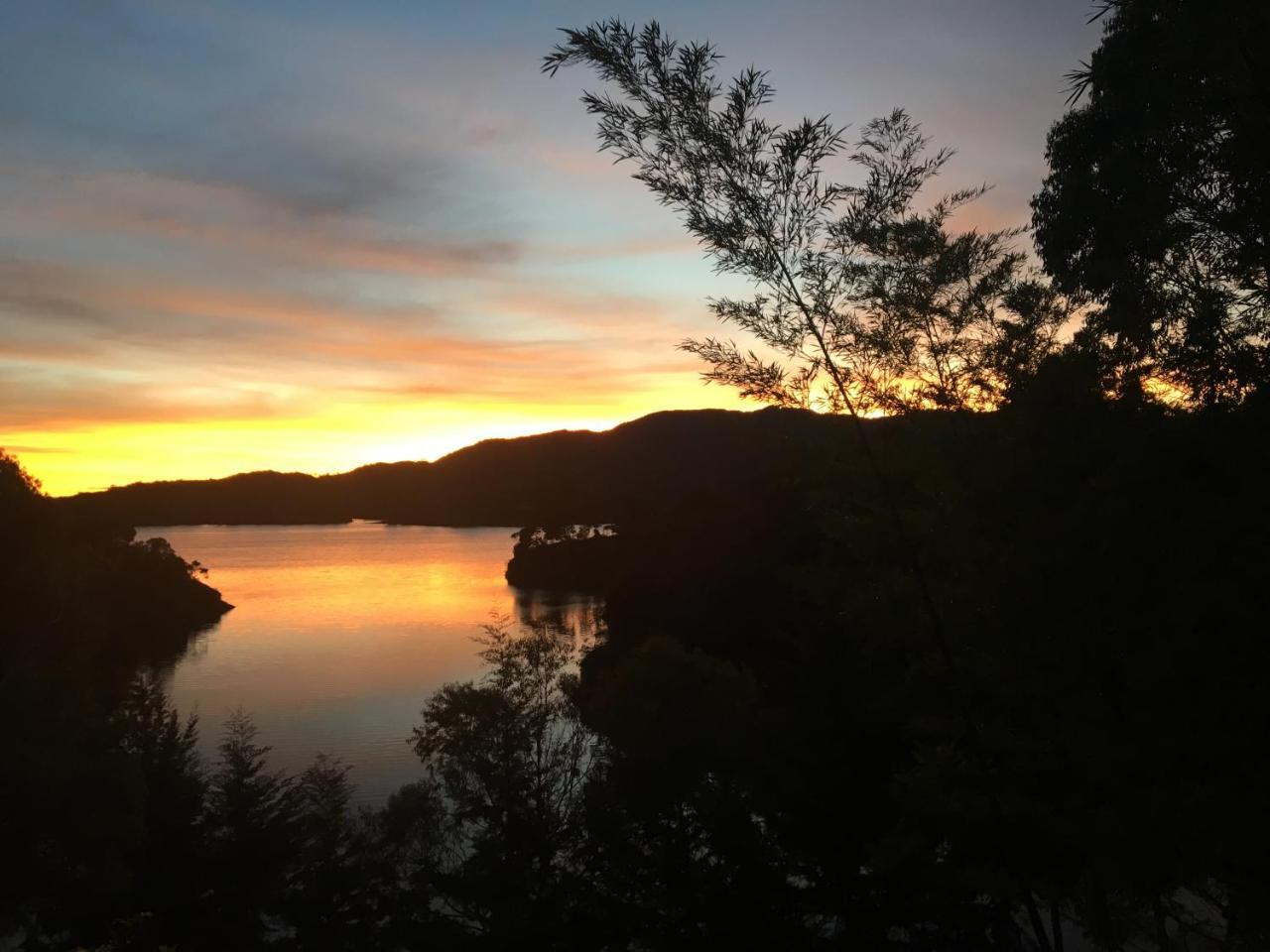 Ecolodge Bahia Del Penon Guatape Luaran gambar